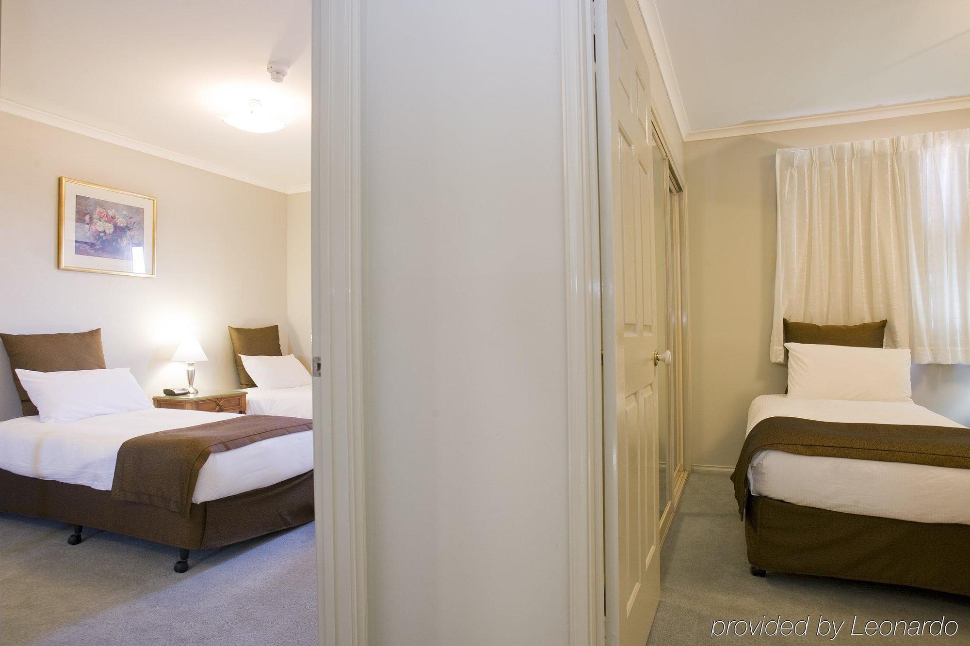 Pinnacle Apartments Canberra Exterior foto